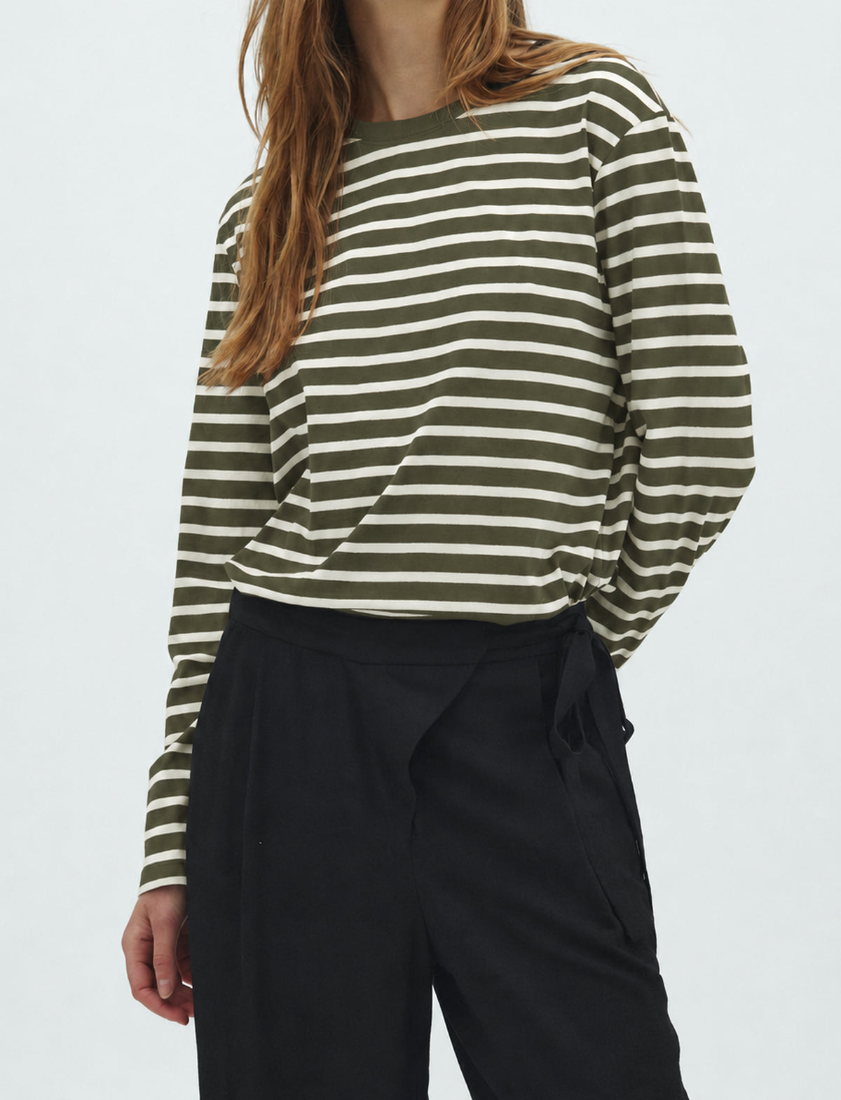 Suvi-M_Olive Sugar Stripe_Model_